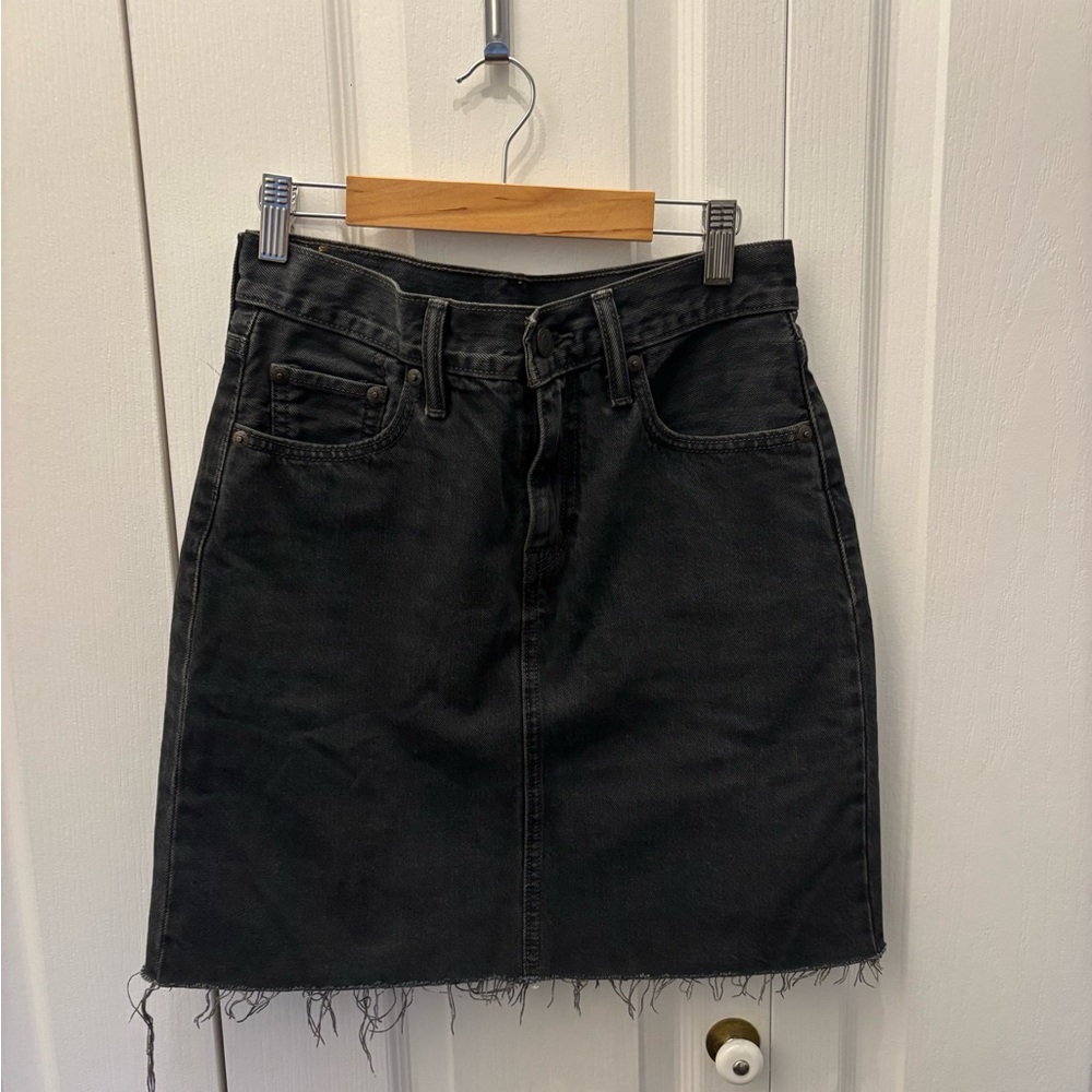 Levi's Black Frayed Hem Mini Skirt